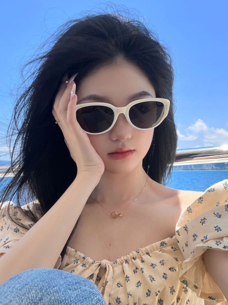 Occhiali da sole LazyZoom Zhonggu Retro Cat' Eye Fancy Fashion Small Frame White Travel Minimalist American Style Hip Hop_voghion.com