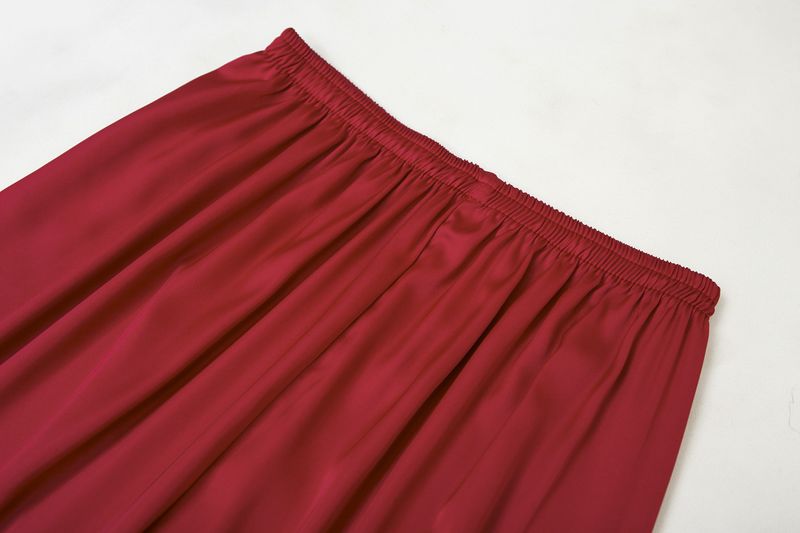 Yaoting Satin Chiffon Pyjamas Frauen Frühling und Sommer fünf Stück Eis Seide Sommer sexy Spitze Gürtel Brustpolster Hause Kleidung Herbst_voghion.com
