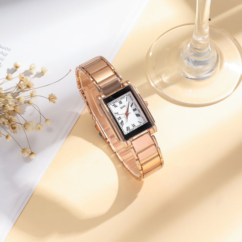 Orologio al quarzo in acciaio Intergold quadrato alla moda da donna con calibrazione, set di gioielli con bracciale a forma di piccolo fiore verde_voghion.com