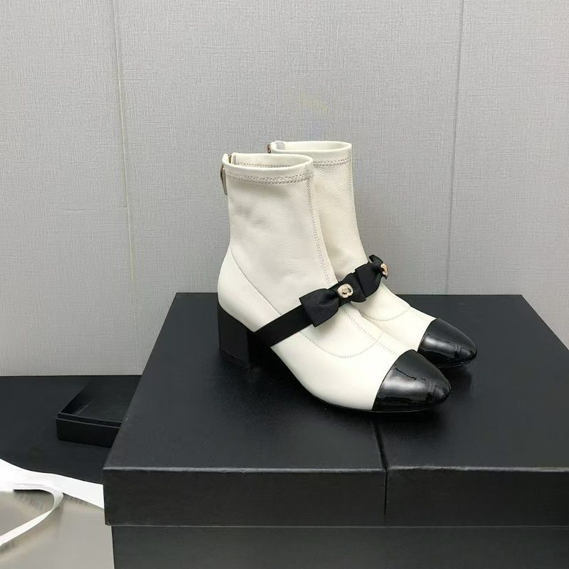 Xiaoxiangfeng Damen-Kurzstiefel Herbst/Winter 2025, Leder, runde Spitze, einfarbig, dicker Absatz, seitlicher Reißverschluss, Metallabsatz_voghion.com