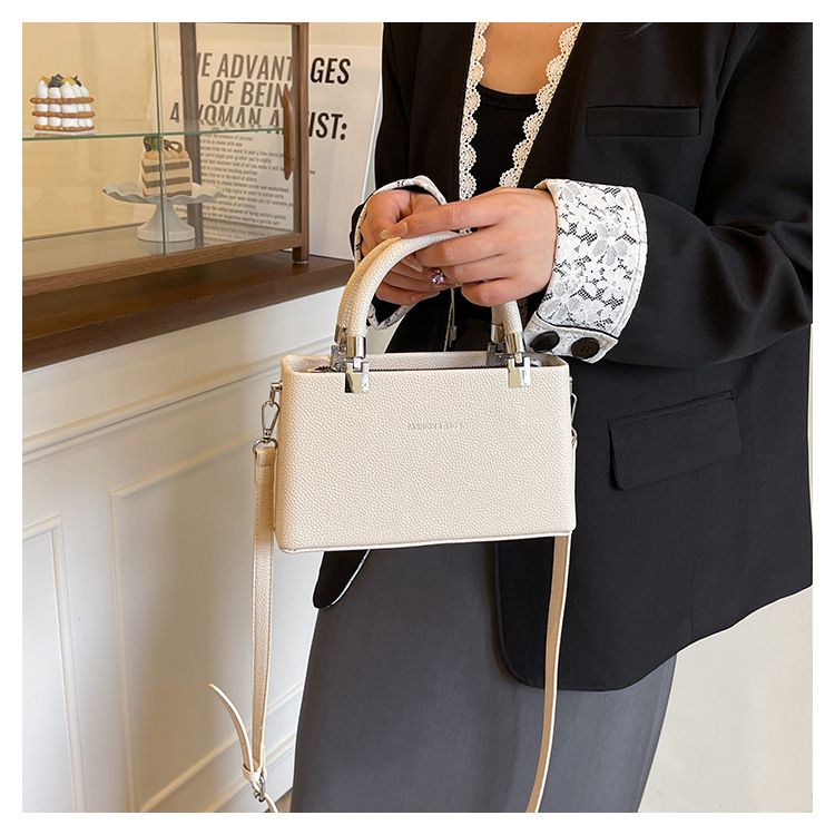 Elegante borsa a tracolla piccola in pelle PU da donna con tracolla staccabile - Borsa quadrata alla moda per l'uso quotidiano. Borsa a tracolla piccola quadrata con tracolla singola._voghion.com