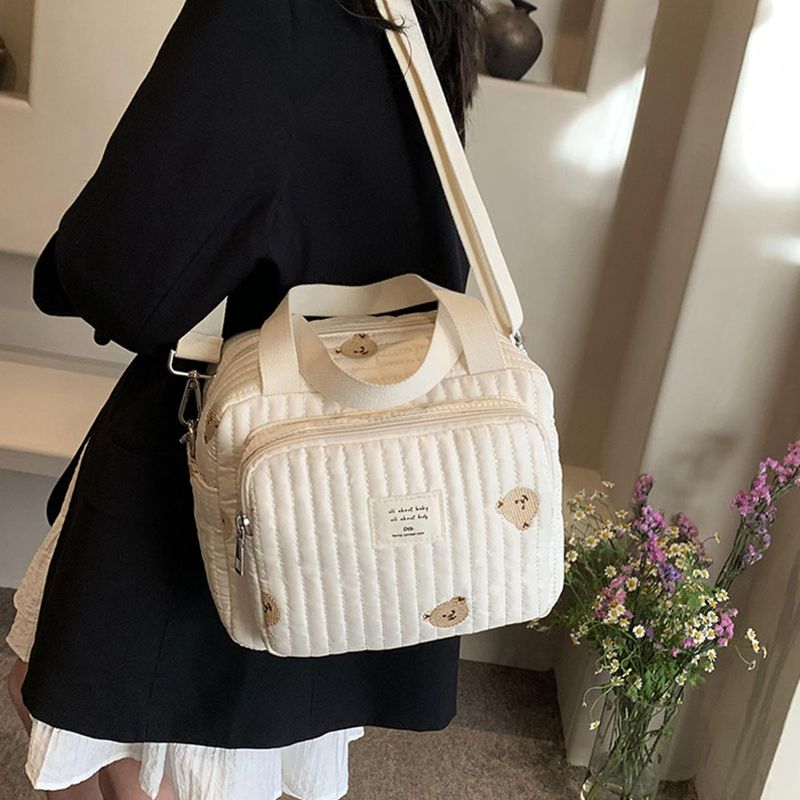 Söpö karhukukka-kirjontakuvio vauvan beige puuvillakangasta vetoketjullinen vaippalaukku uusi matkatavaralaukku_voghion.com
