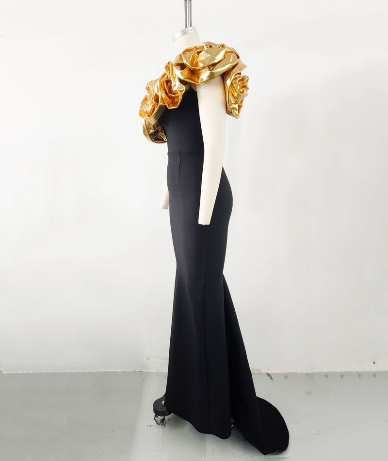 Elegante abito a fascia con applicazioni floreali dorate, abito da sera con spalle scoperte per donna, abito da festa e banchetto di alta gamma_voghion.com