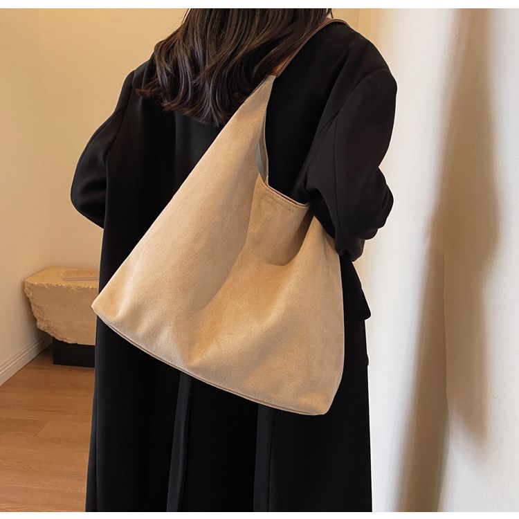 Retro Matte Big Bag Women's 2025 New Autumn And Winter Large-capacity Shoulder Bag, High-end Sense Of Commuting To Work Tote Bag_voghion.com