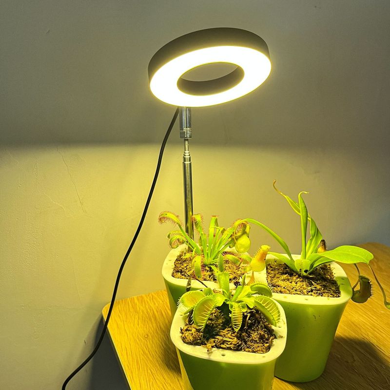 Full Spectrum Indoor Solar LED Plant Growth Lamp For Succulent Plants And Flowers Indoor Ground Mounted Retractable_voghion.com