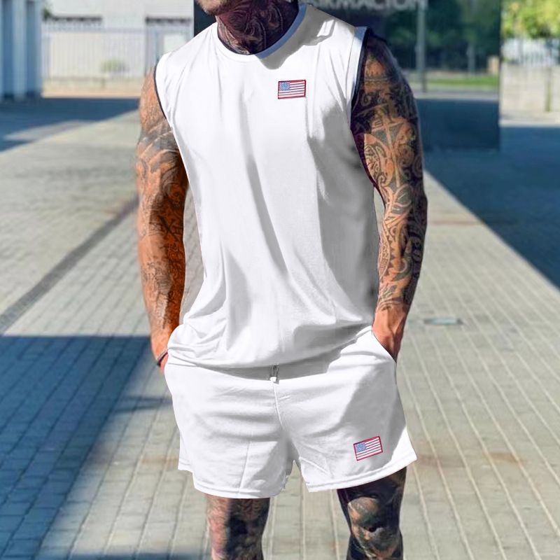 2024 Sommer Neues schnelltrocknendes Tanktop-Shorts-Set aus Mesh für sportliche Herrenbekleidung_voghion.com