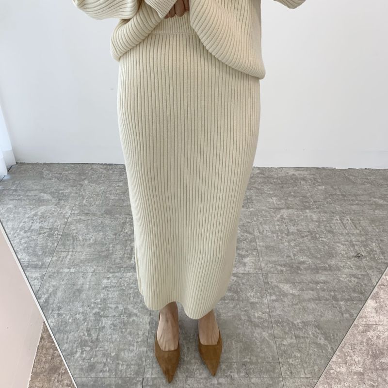 Schickes Set aus Pullover und Bleistiftrock – Minimalistischer Rollkragenpullover aus Rippstrick mit hochgeschlitztem, figurbetontem Midikleid (Beige/Schwarz/Grau/Camel, S-XL, gemütlich für den Winter)_voghion.com