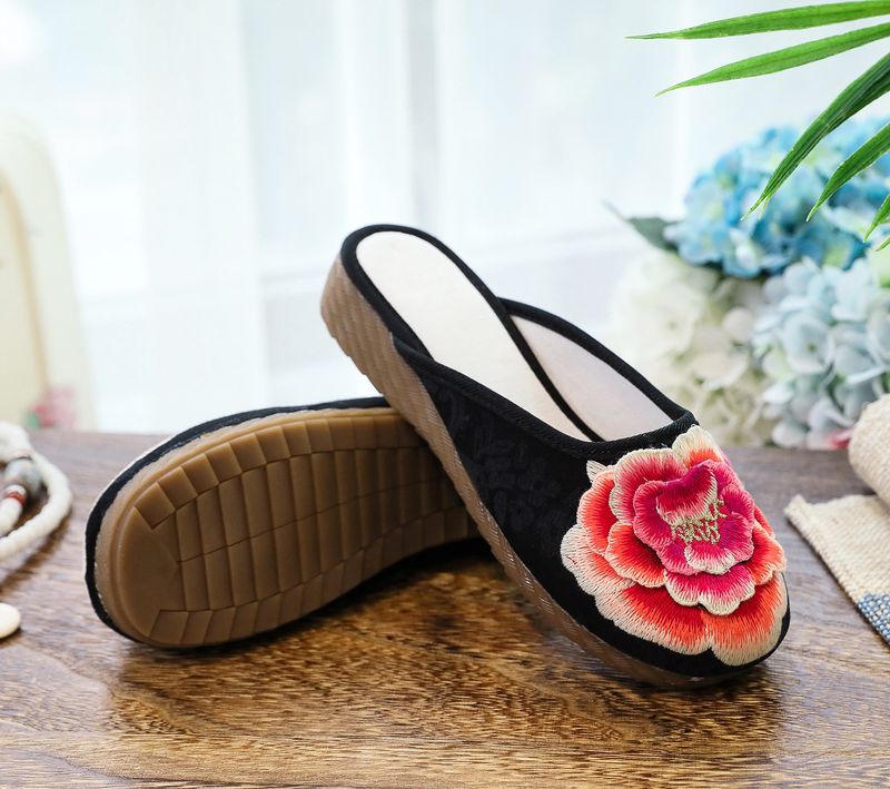 Nei Summerpantoffelen mat Blummen, flaache Buedem, déck breet Féiss, gestickte Schong, Damen Stoffschong fir Oberbekleedung_voghion.com