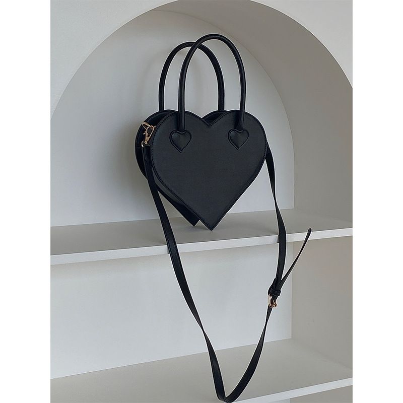 Niche Love Bag fir Meedercher Nei Modesch an Einfach Handtasche Retro Schwaarz Single Shoulder Crossbody Bag_voghion.com