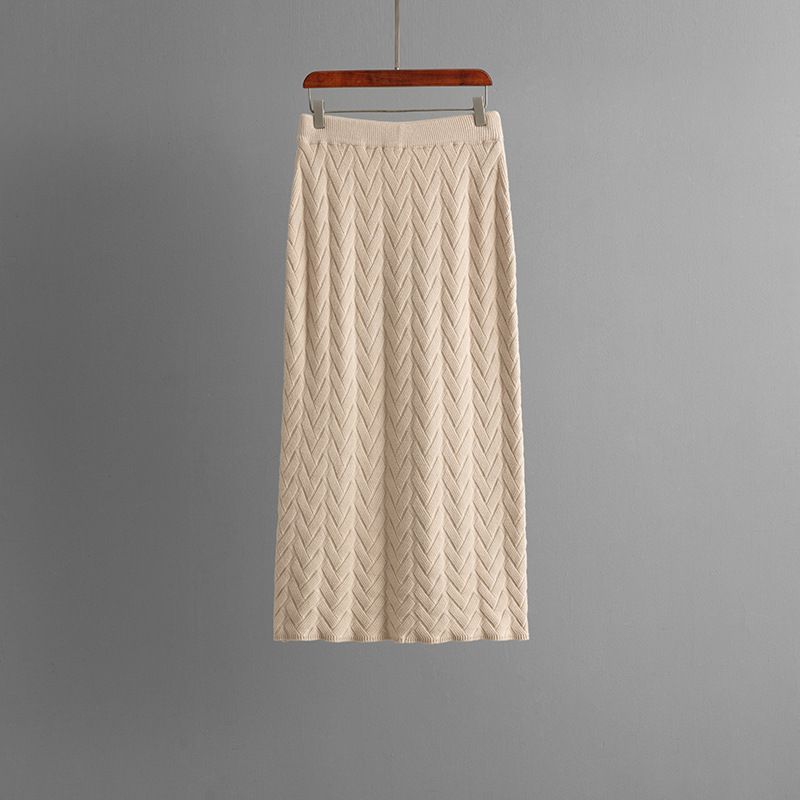 Women's Jacquard Knit Set – Mock Neck Top & Midi Skirt (One Size, Viscose-Blend, Black/Beige/Khaki/Olive/Lavender, Fall Workwear Collection)_voghion.com