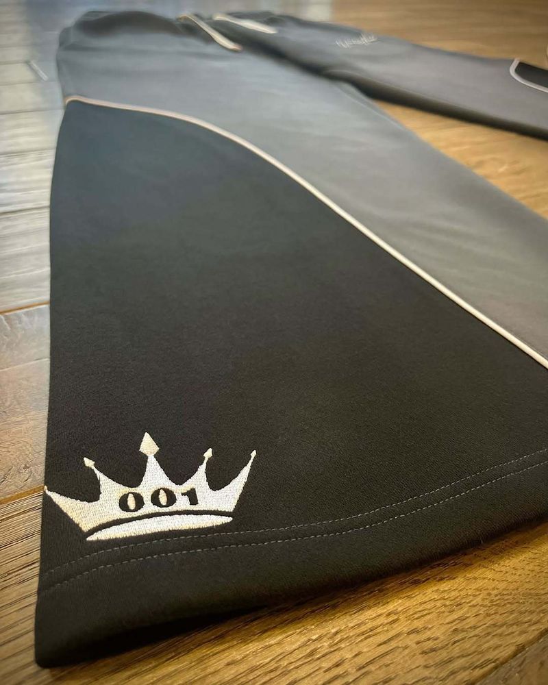 Elastische Jogginghose mit besticktem Patchwork-Muster für Unisex – trendige Streetwear-Jogginghose für Männer und Frauen (Schwarz/Grau, S-4XL)_voghion.com