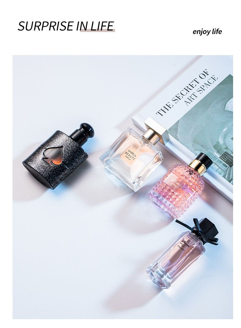 Nuovo set di profumi da donna in saldo, set da quattro pezzi, un set completo di popolari profumi da donna per studenti, set di profumi freschi e durevoli_voghion.com