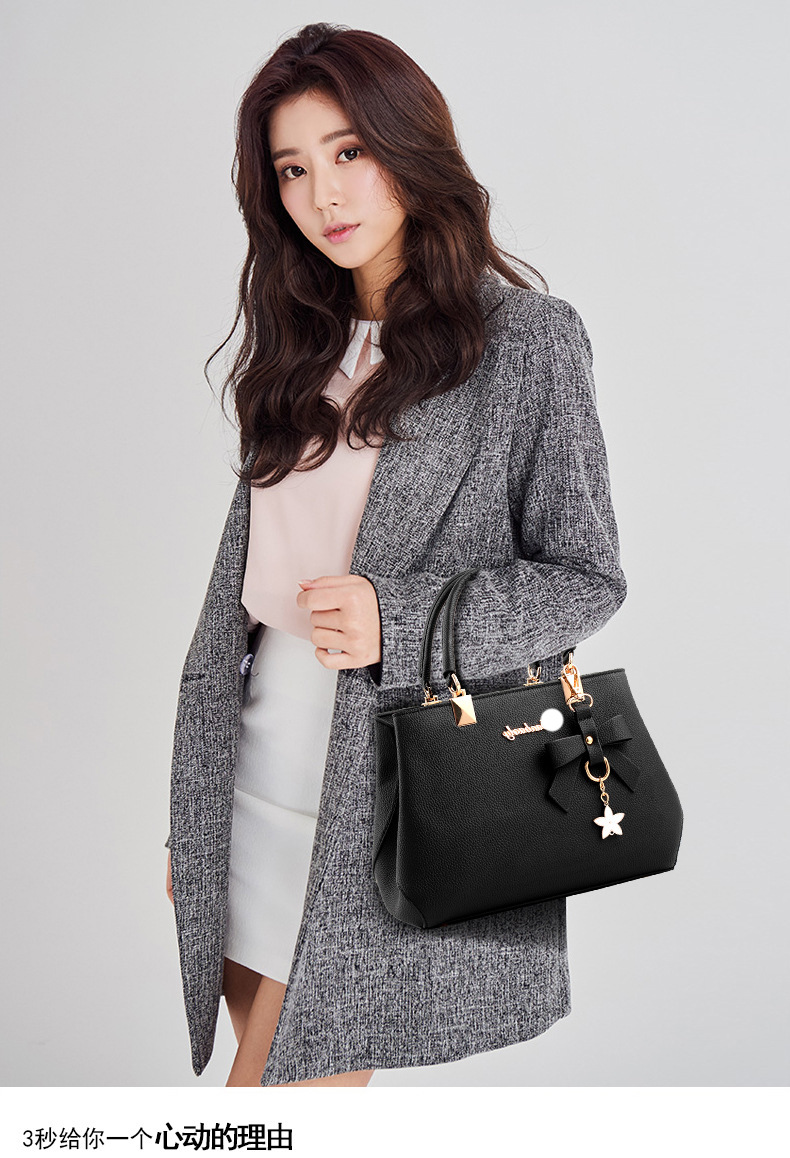 Väska 2023 ny koreansk version av den trendiga höst- och vinterbågen Kvinnlig väska bärbar axelväska Messenger bag killer bag moderväska_voghion.com