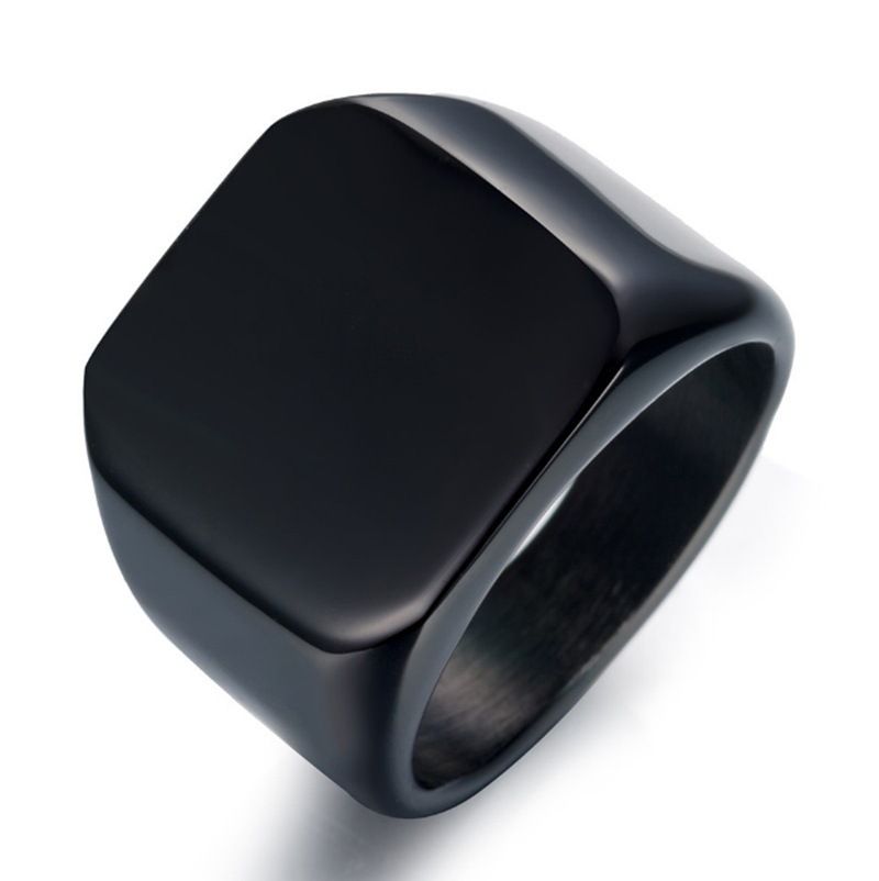 Anello da uomo quadrato con superficie liscia e solida_voghion.com