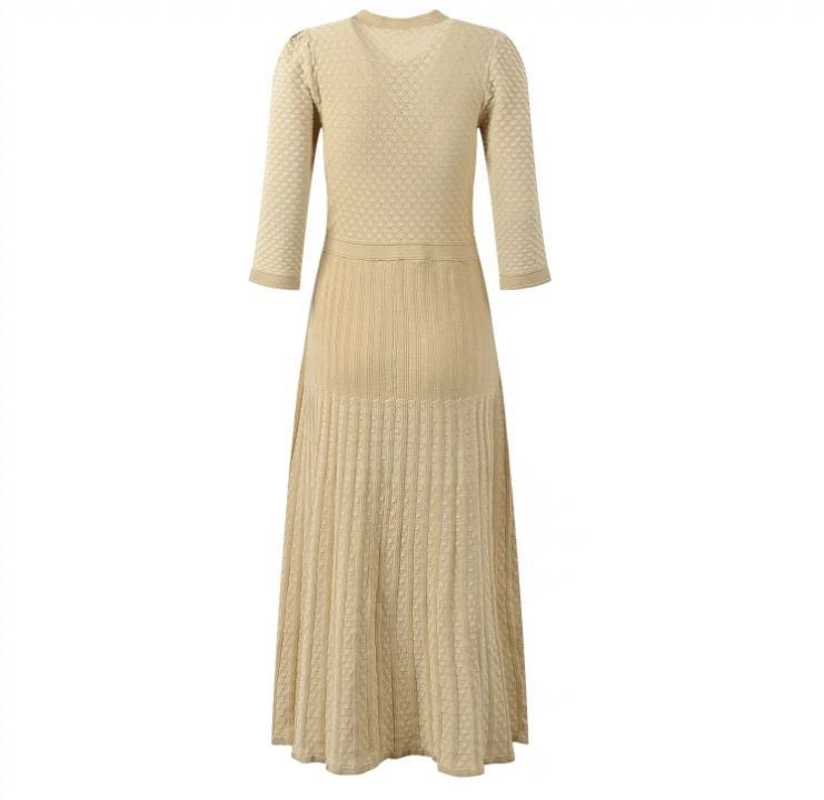 Abito monopetto in maglia sottile con scollo rotondo e fiore a gancio, in filo d'oro, autunnale, da donna_voghion.com