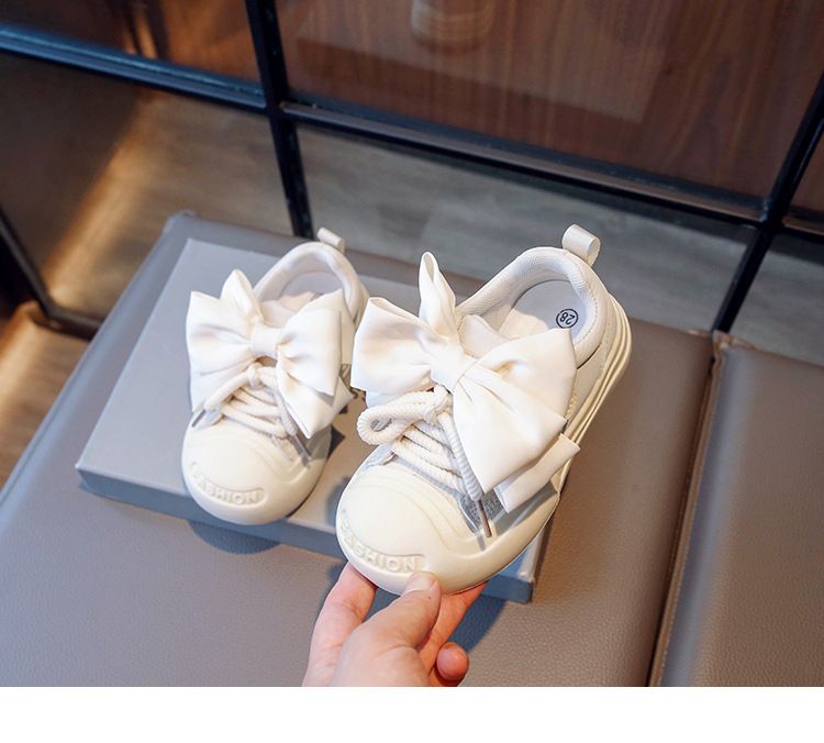 Nischen-Schnürschuhe aus Canvas für Damen 2024 Frühling Herbst neue Rutsch- und Anti-Kick-Kindersportschuhe, weiße Studentenschuhe_voghion.com