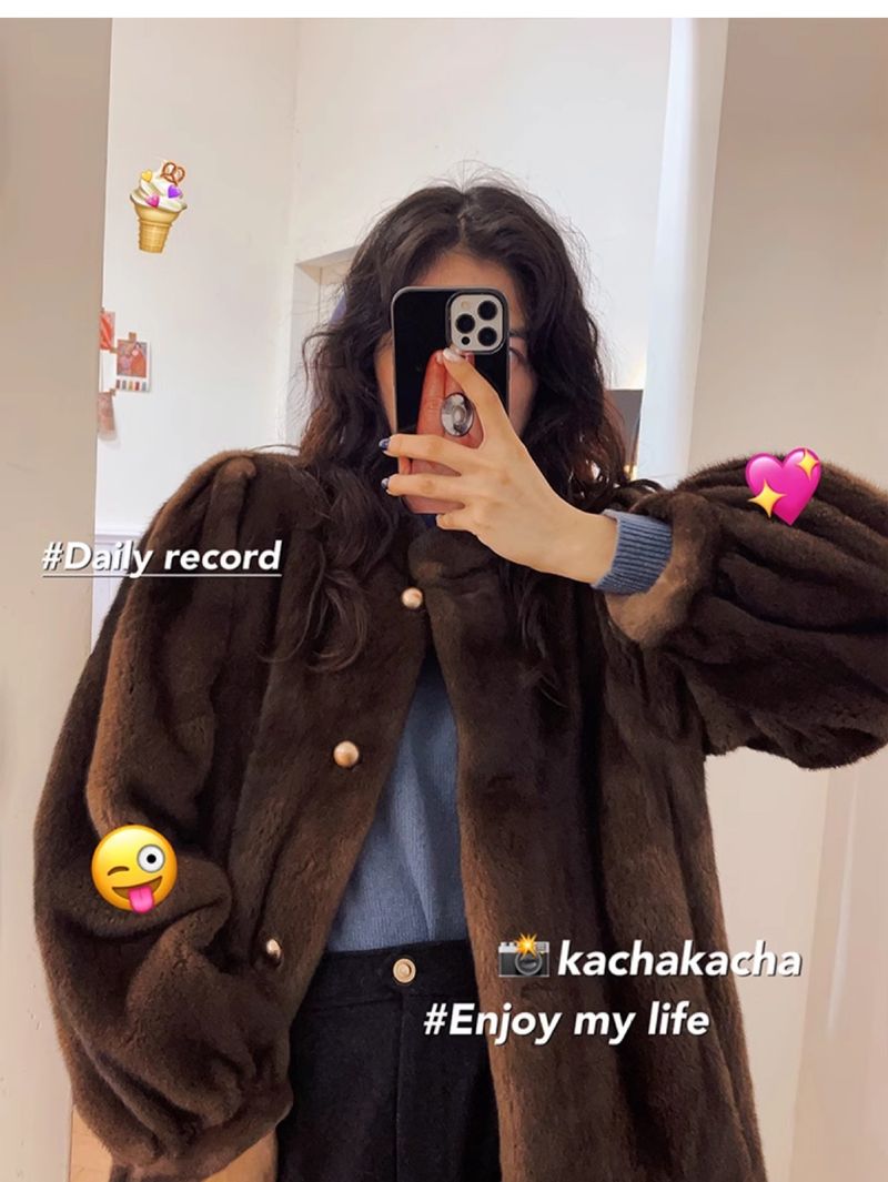 Cappotto in pelliccia sintetica di visone ecologica da donna - Giacca in peluche di media lunghezza in caffè e panna (S-L) | Ispirata al vintage e adatta all'inverno_voghion.com