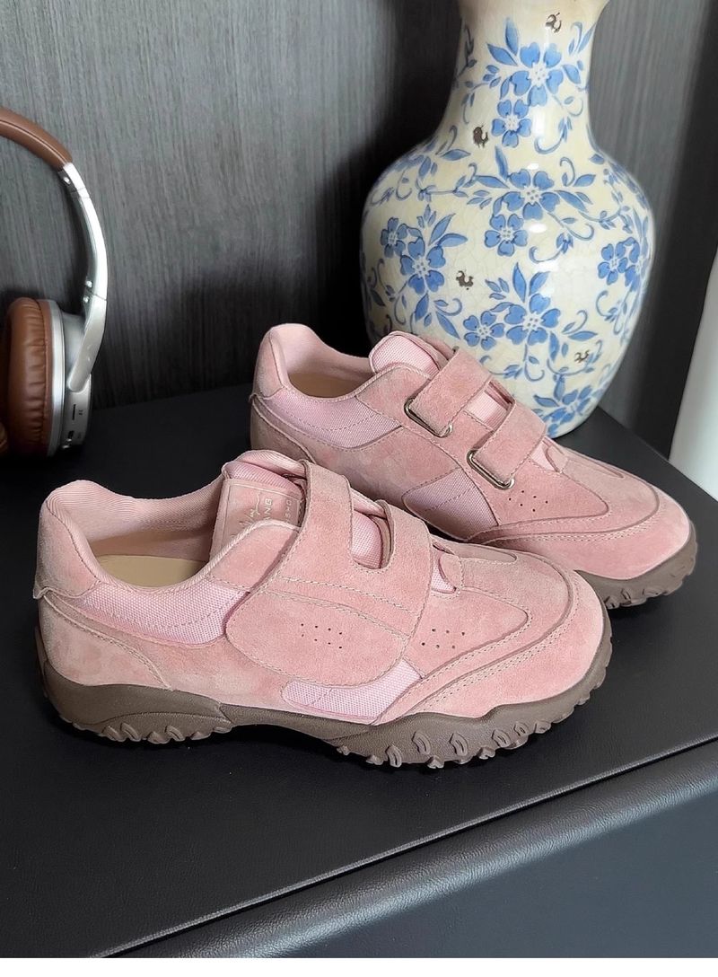 Zapatillas de entrenamiento Agam informales y versátiles con suela gruesa y suave con cinta mágica grande antideslizante y aumento de altura invisible._voghion.com