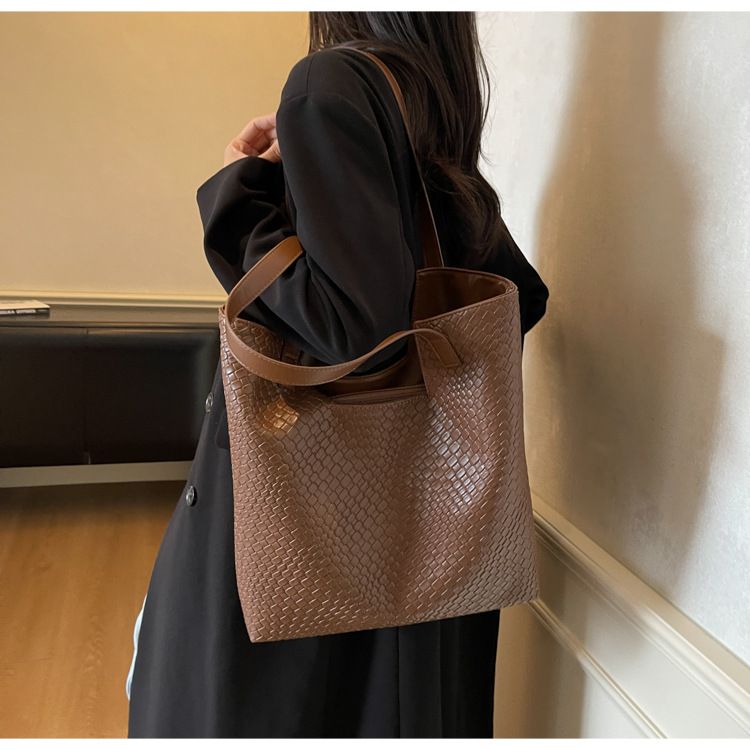 Women's Large Capacity Woven Tote Bag For Work & Travel, Stylish Shoulder Bag With Zipper Closure, Black/Beige/Khaki/Brown_voghion.com