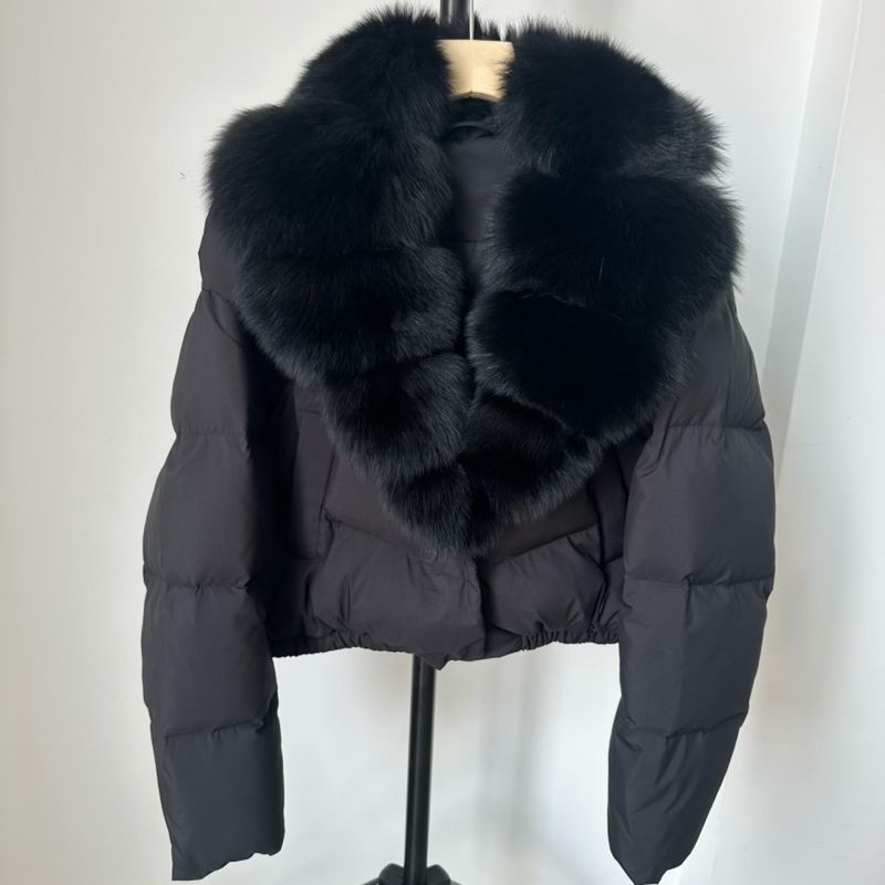 Luxury Winter Short Down Jacket For Women With Detachable Fox Fur Collar, Fashionable & Warm Puffer Coat, Elegant Casual Outerwear_voghion.com