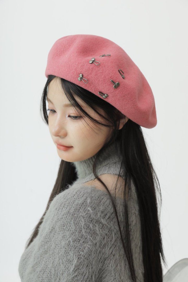 2025 Women's Beret With Metallic Hook Trim Stylish And Versatile_voghion.com