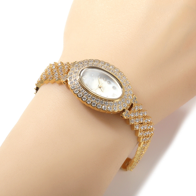 Mode Casual Dameshorloge Licht Luxe Niche Ovale Wijzerplaat Ingelegd Zirkoon Quartz Horloge_voghion.com