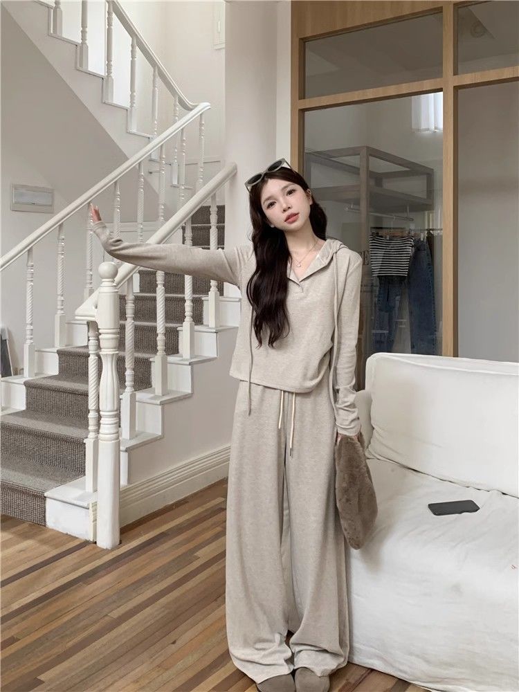 001 Casual Sports Suit For Women, Autumn New Loose Lazy Style, Youthful Fashionable Top And Wide-Leg Pants Two-Piece Set_voghion.com