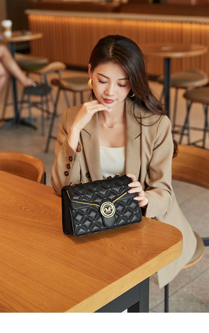Squisita nicchia per le donne nel 2024, nuova piccola borsa quadrata a catena in stile occidentale, versatile borsa a tracolla singola_voghion.com