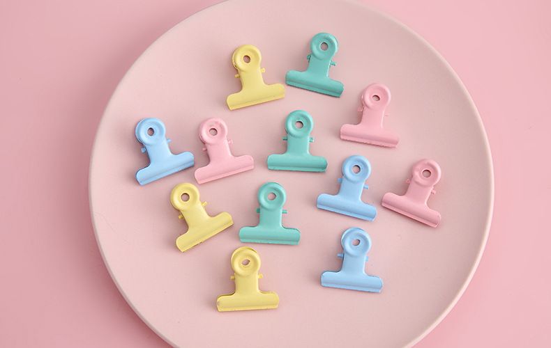 Yaratıcı şeker renkli metal küçük klips makaron küçük kitap klipsi kitap DIY el yapımı klip okul sınav kağıdı ödev klipsi_voghion.com