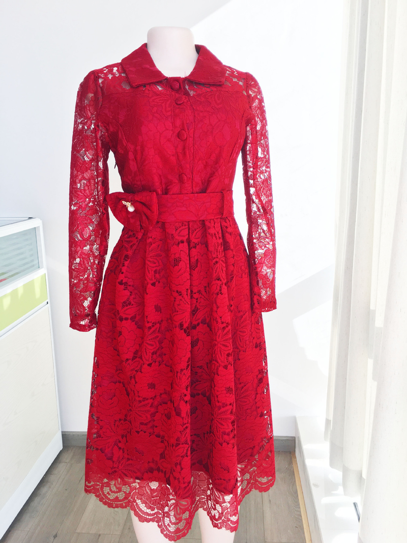 Abito da donna a trapezio in vita con cardigan in pizzo con colletto a camicia a maniche lunghe_voghion.com