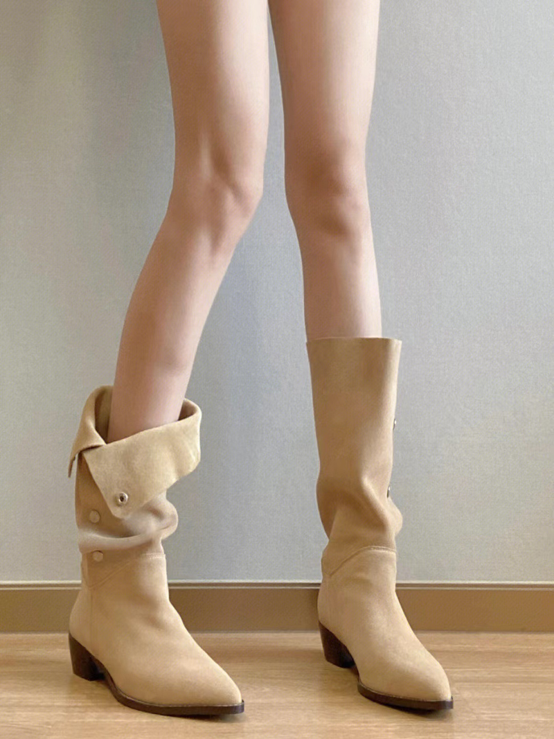 Ein Schuh, zwei tragen plissierte, mattierte Stiefel, dicke Damenabsätze, Temperament, spitze Knöpfe, mittellange Stiefel_voghion.com