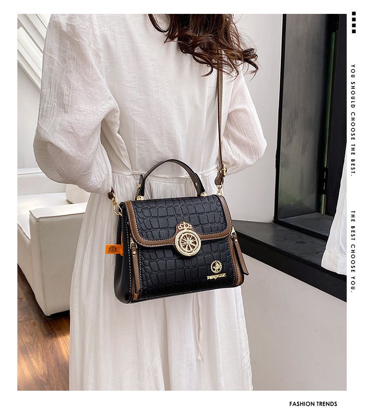 Handheld women's 2024 new high texture versatile simple shoulder crocodile pattern large capacity crossbody bag_voghion.com