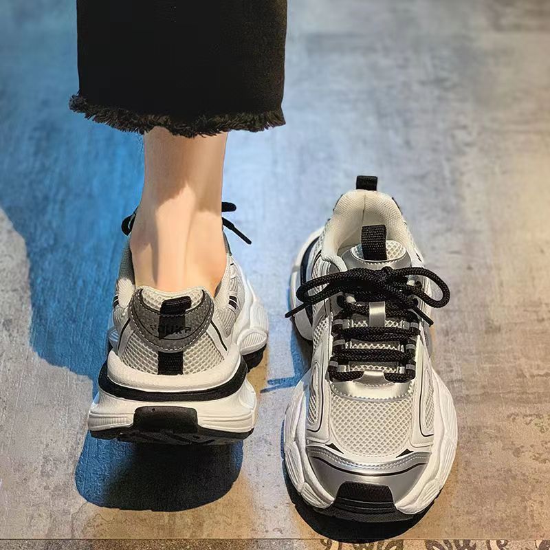 Dad Shoes For Women New Street Blasting Thick Soled Height Enhancing Versatile Foot Showing Small Casual Hong Kong Style Sports Shoes_voghion.com