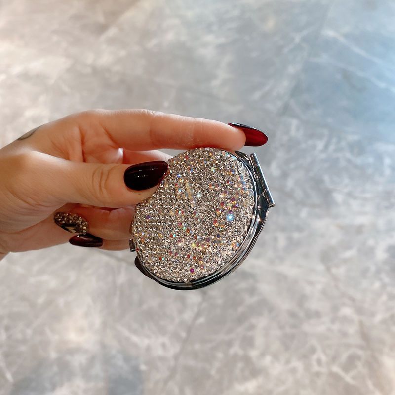 Elegante ronde minispiegel met diamanten – compacte dubbelzijdige make-upspiegel met klapdeksel voor thuis en op reis (6 cm, PU/PS/PVC-frame)_voghion.com