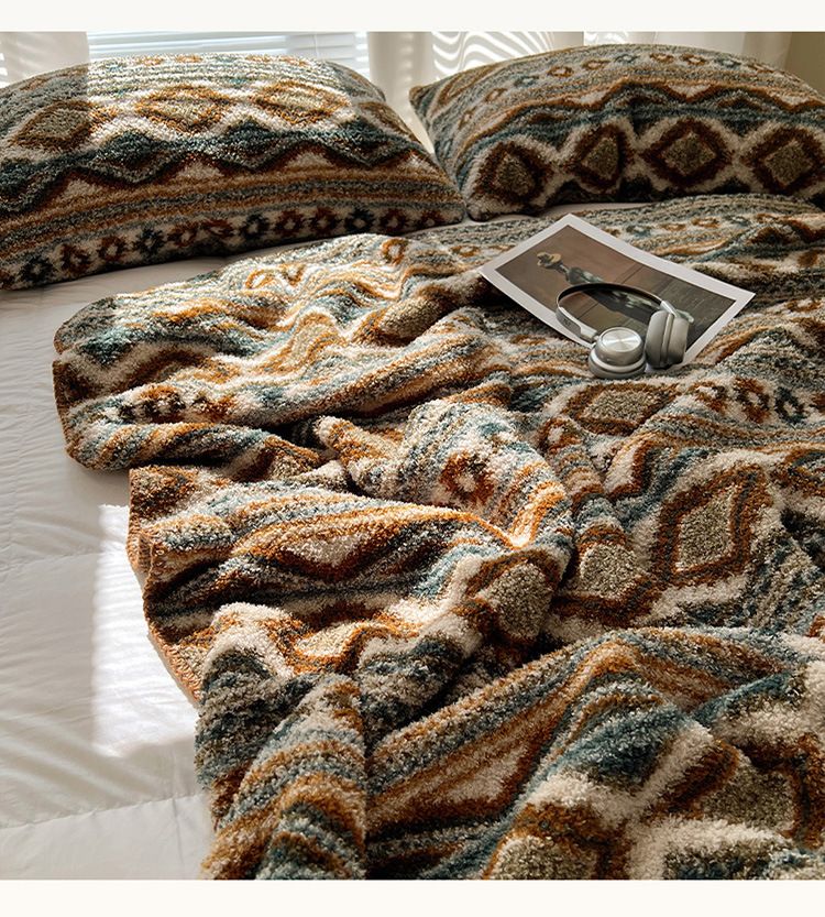 2025 High-End A-Class Half-Fleece Bohemian Sofa Throw Office Nap Shawl Blanket_voghion.com