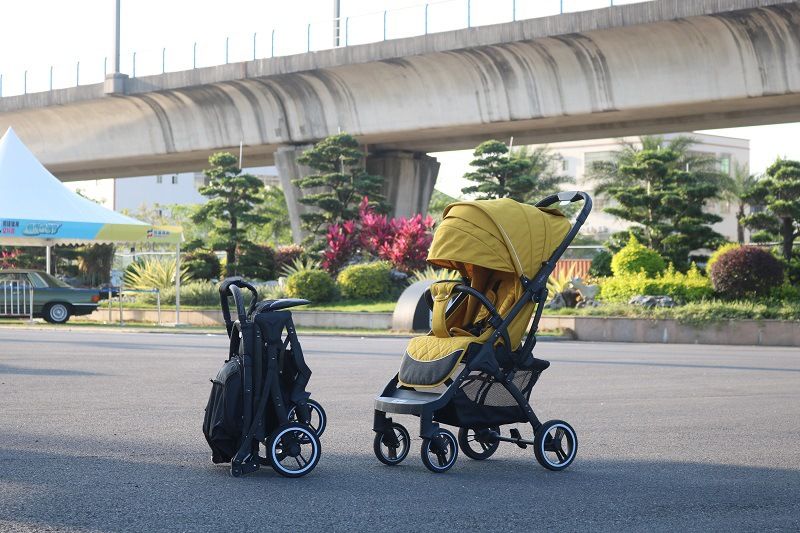 Passeggino Baballo leggero, può stare seduto o sdraiato, pieghevole con un pulsante, passeggino ammortizzante_voghion.com