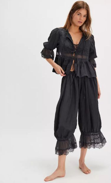 Dameskleding Vroege Lente Nieuwe Holle Kant Kant Thuiskleding Voor Vrouwen Comfortabele Huidvriendelijke Pyjama Shorts_voghion.com