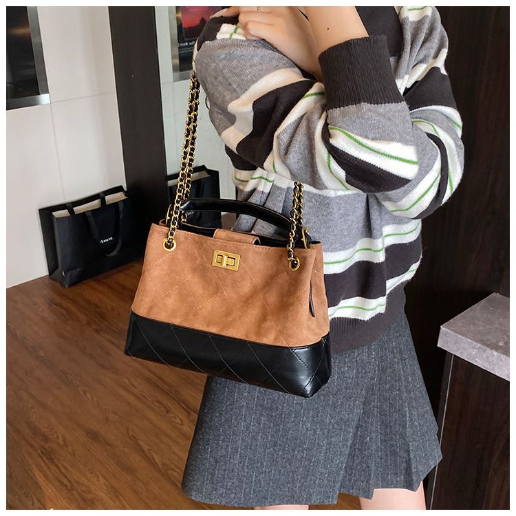 High-end stijl gewatteerde ketting voor vrouwen 2025 Nieuwe mode handtas emmer veelzijdige schouder crossbody tas_voghion.com