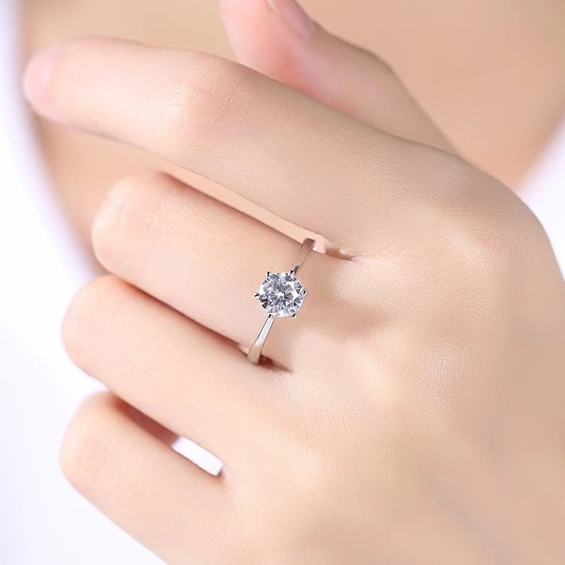 Classic Simulation Six-Prong For Women Moissanite Ring Copper Platinum Plated Luxury Jewelry_voghion.com