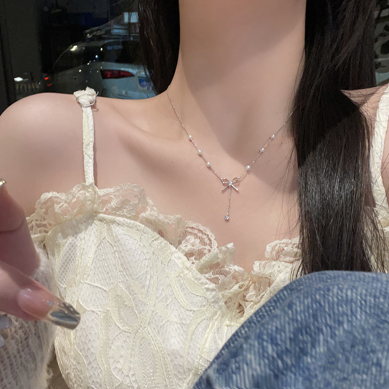 Collana con ciondolo farfallino Collana con nastro Collana con fiocco Collana con fiocco Gioielli per donne e ragazze_voghion.com