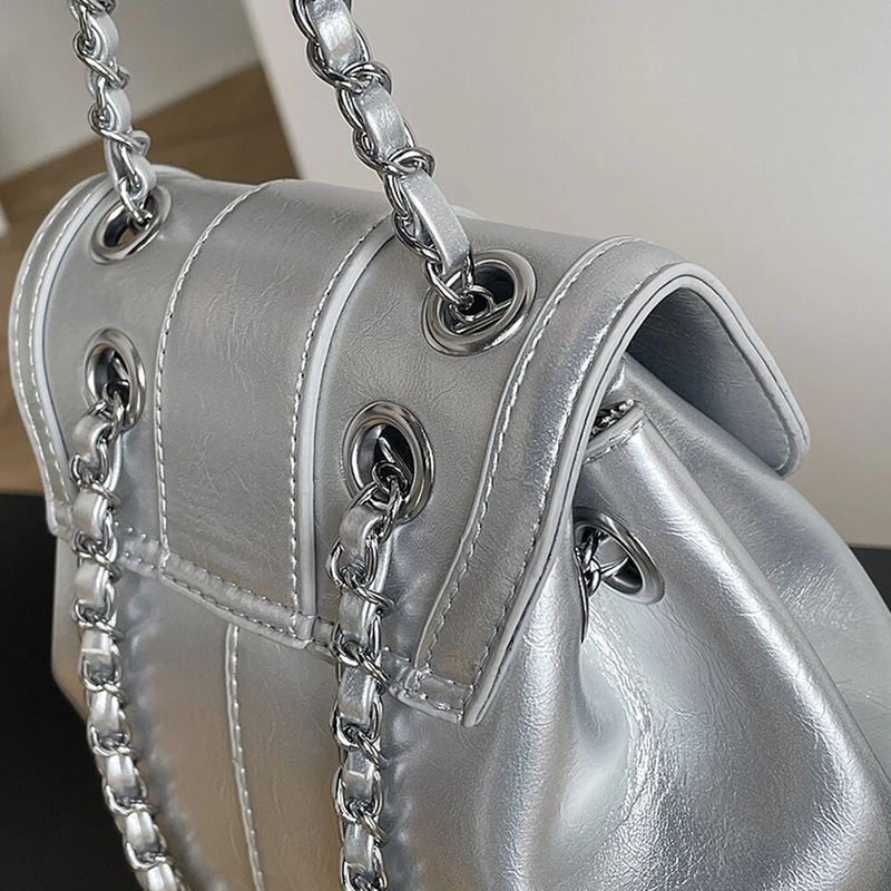 Mochilas femininas de couro PU com cordão, grande capacidade, corrente, alças de ombro ajustáveis, cor sólida, bolsa de viagem_voghion.com