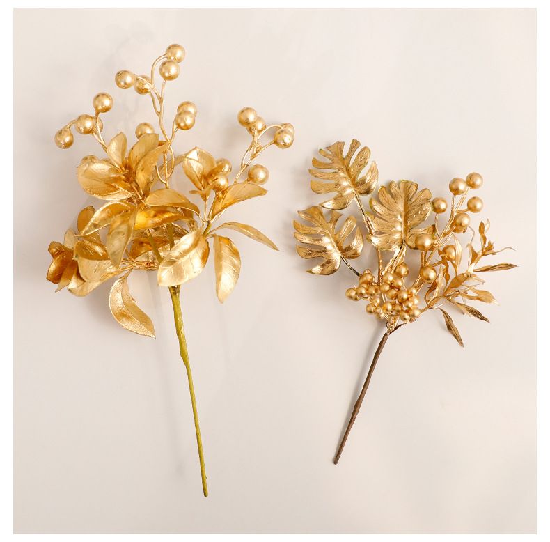 Tiges d'eucalyptus métallisées de luxe - Feuillage artificiel doré et argenté pour centres de table de mariage, décorations de table de fêtes et décoration intérieure moderne (lot de 12)_voghion.com