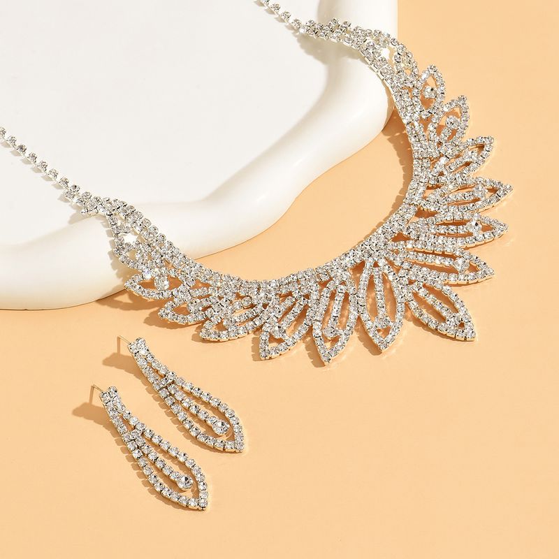 Women's Jewelry Set Noble Ladies Crystal Stone Banquet Wedding Dress Accessories Necklace Earrings Two Piece Set_voghion.com