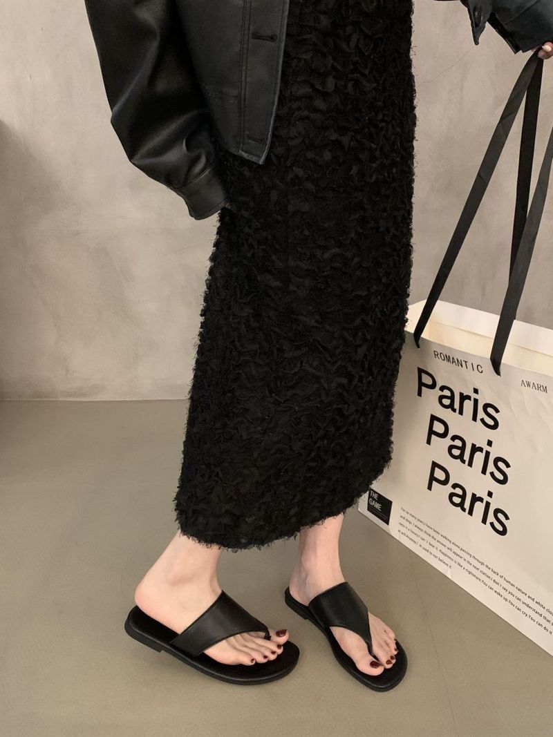 Small Niche Flat Bottomed Flip Flops For Women, Wearing 2025 New Summer Fashion Roman Shoes, Sandals, Beach Shoes_voghion.com