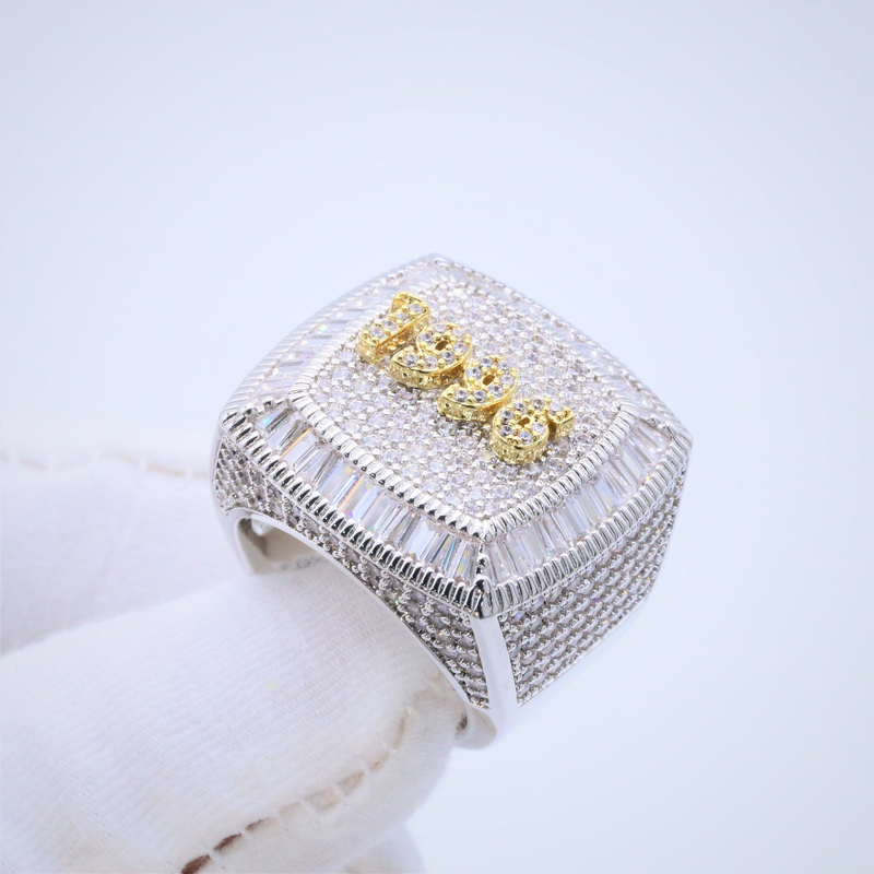 Anillos de oro de diamante Moissanite de estilo caliente personalizados Qianjian para hombres_voghion.com