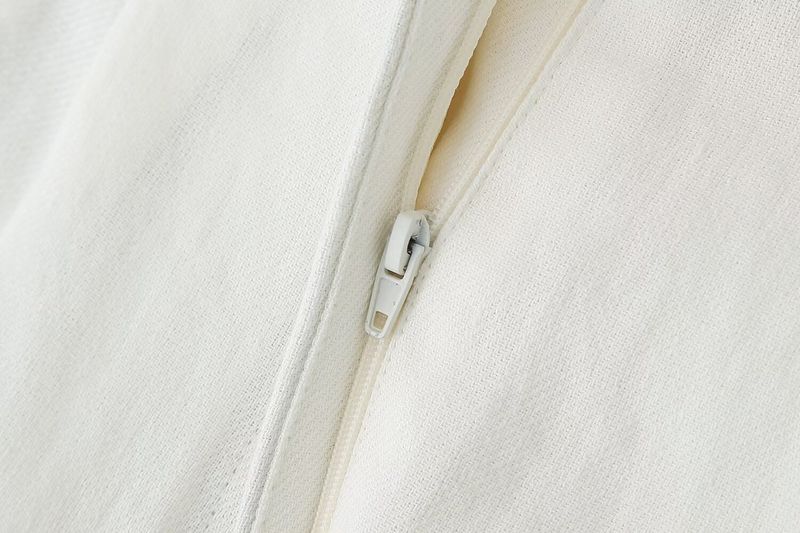 Abbigliamento da donna alla moda e versatile, gilet doppiopetto in misto lino con pantaloni a pieghe_voghion.com