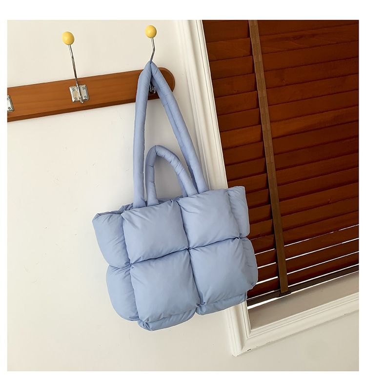 Damentaschen Neue Daunentasche, Baumwollkleidung, Damentasche, einfache mit Baumwolle gefüllte Weltraumtasche, Einkaufstasche, weiche karierte tragbare Umhängetasche_voghion.com