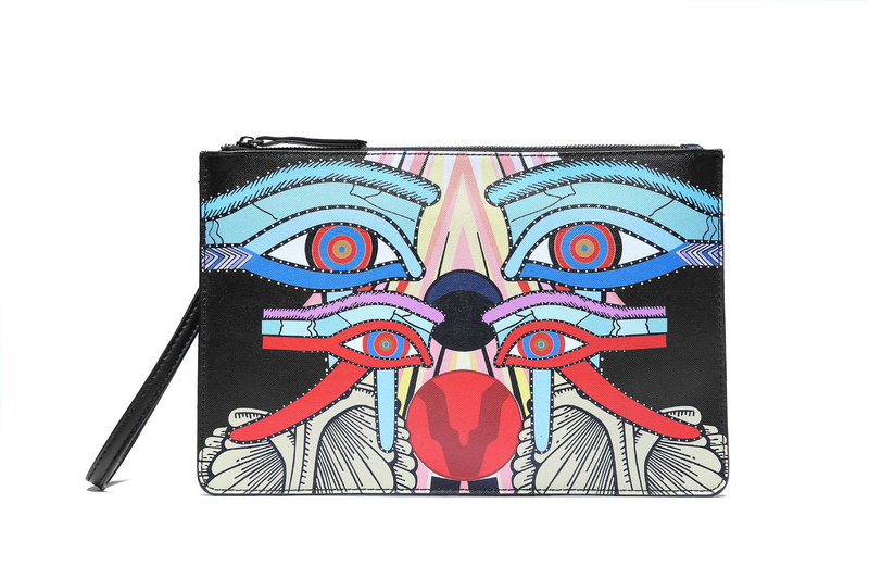 Korean version of fashionable printed handbag, trendy large capacity casual men's and women's shoulder, in hand grab_voghion.com