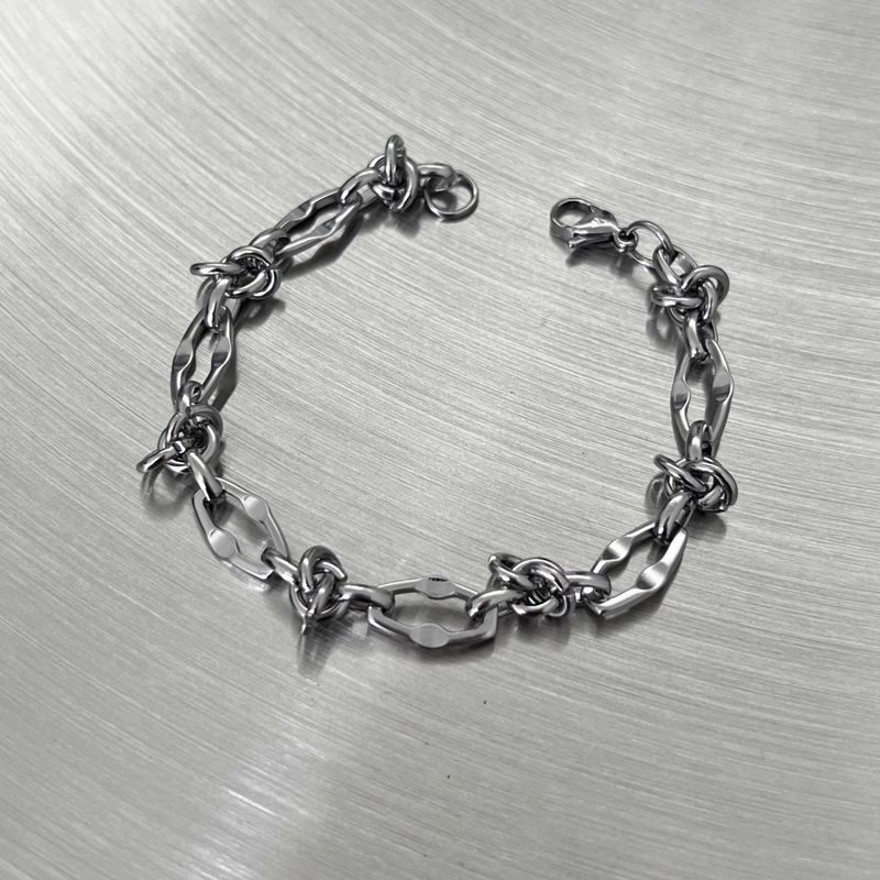 Thorn Titanium Steel For Men And Women, Ins Style Hip-Hop Niche High-End Feel, Non-Fading Men's Bracelet_voghion.com
