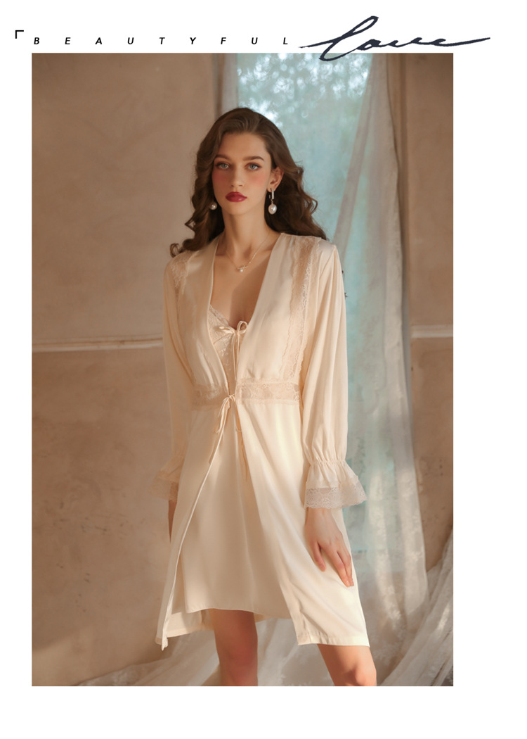 2023 Neues zweiteiliges Pyjama-Set mit Brustkissen, dünner Spitze aus Eis- und Schneeseide, sexy Satin, sexy Heimpelz_voghion.com